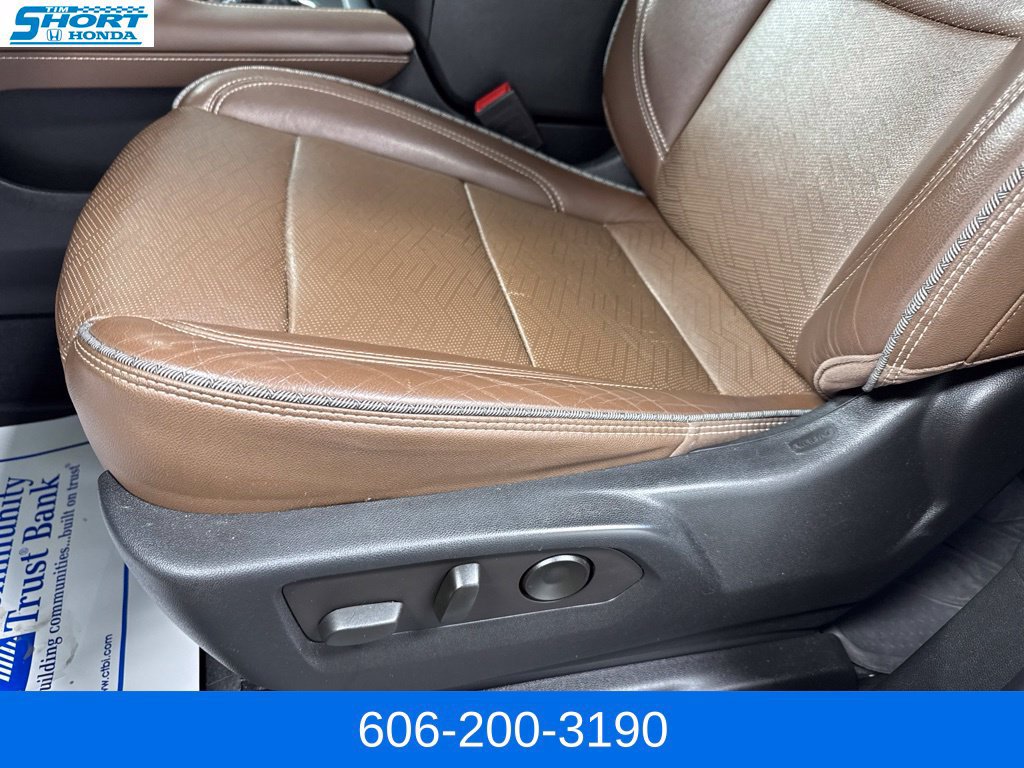 Used 2022 Chevrolet Suburban High Country AWD/4WD image 29