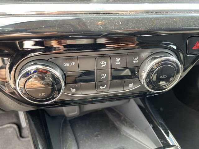 Used 2024 Chevrolet Trax ACTIV w/ Sunroof Package image 18