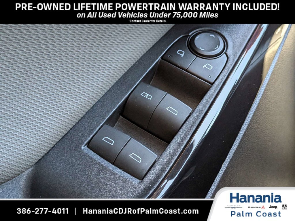 Used 2025 Chevrolet Equinox LT w/ Convenience Package II FWD image 26