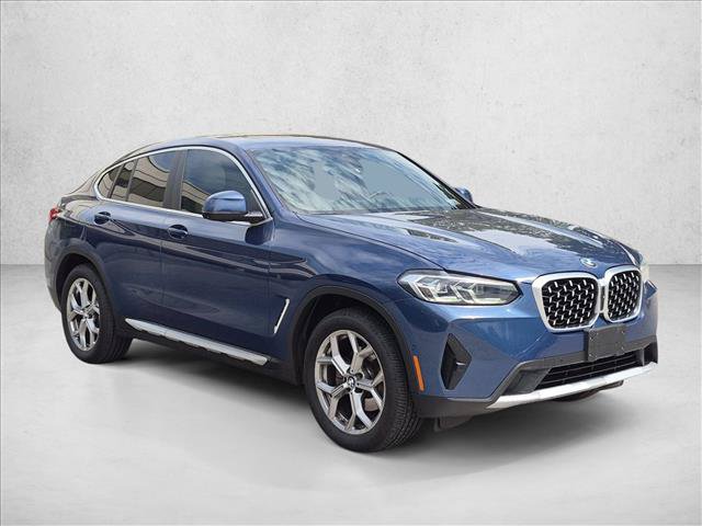 Used 2023 BMW X4 xDrive30i w/ Premium Package AWD/4WD image 3