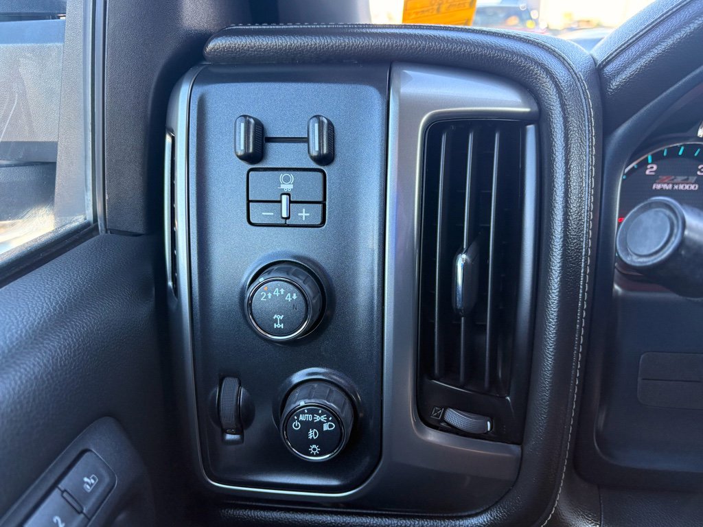 Used 2018 Chevrolet Silverado 3500 LTZ w/ Duramax Plus Package image 15