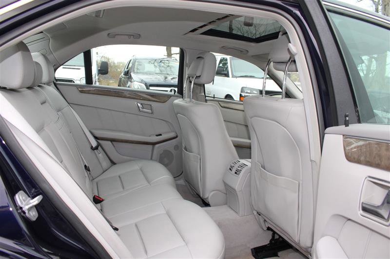 Used 2010 Mercedes-Benz E 350 E 350 w/ Premium 2 Pkg image 17