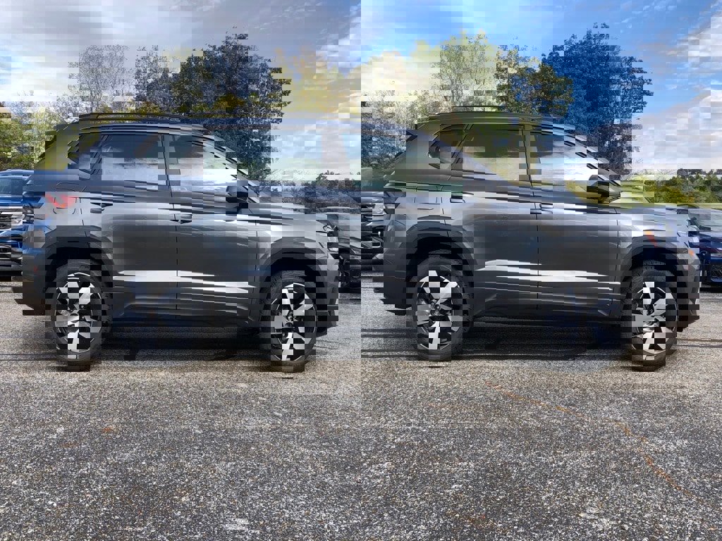 New 2025 Volkswagen Taos S image 8