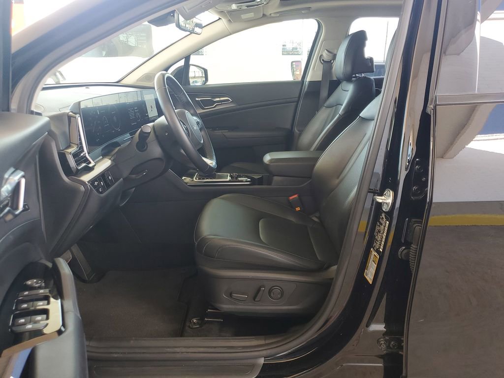 Used 2024 Kia Sportage SX image 9