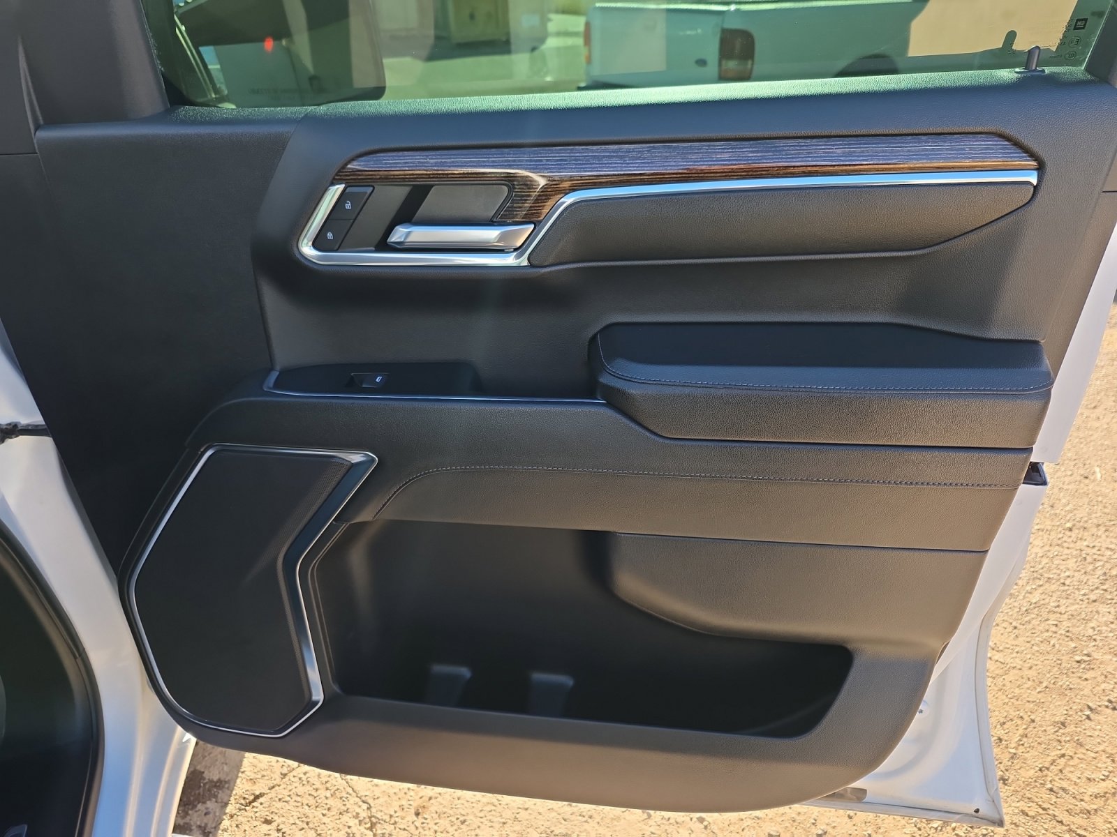 Used 2024 GMC Sierra 1500 Elevation image 31