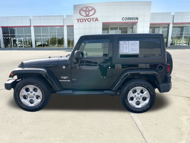 Used 2015 Jeep Wrangler Sahara w/ Connectivity Group AWD/4WD image 2