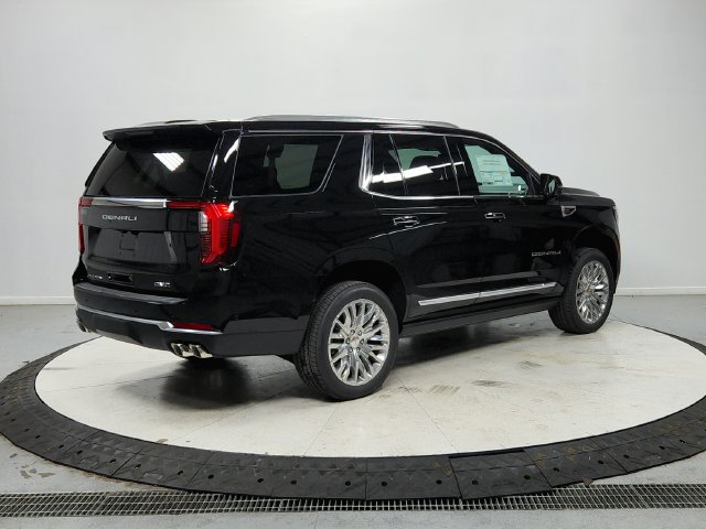 New 2027 GMC Yukon Denali w/ Sun & Power Step Package AWD/4WD image 8