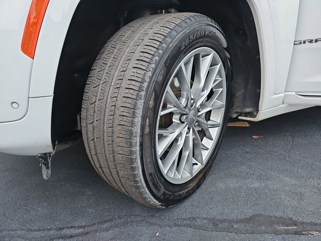 Certified 2022 Jeep Grand Cherokee Summit w/ Adv Protech Group IV image 30