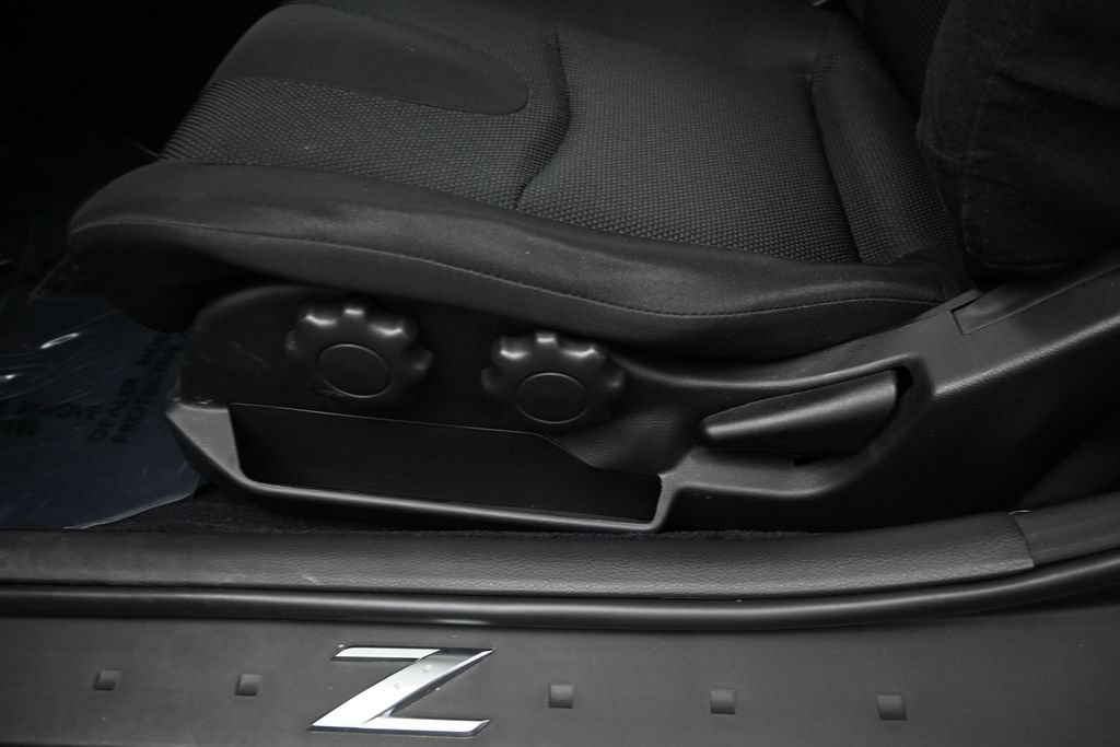 Used 2006 Nissan 350Z Enthusiast RWD image 13
