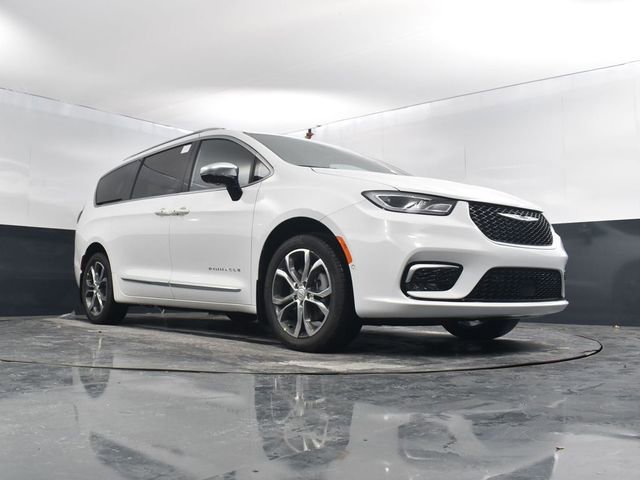 New 2026 Chrysler Pacifica Pinnacle image 49