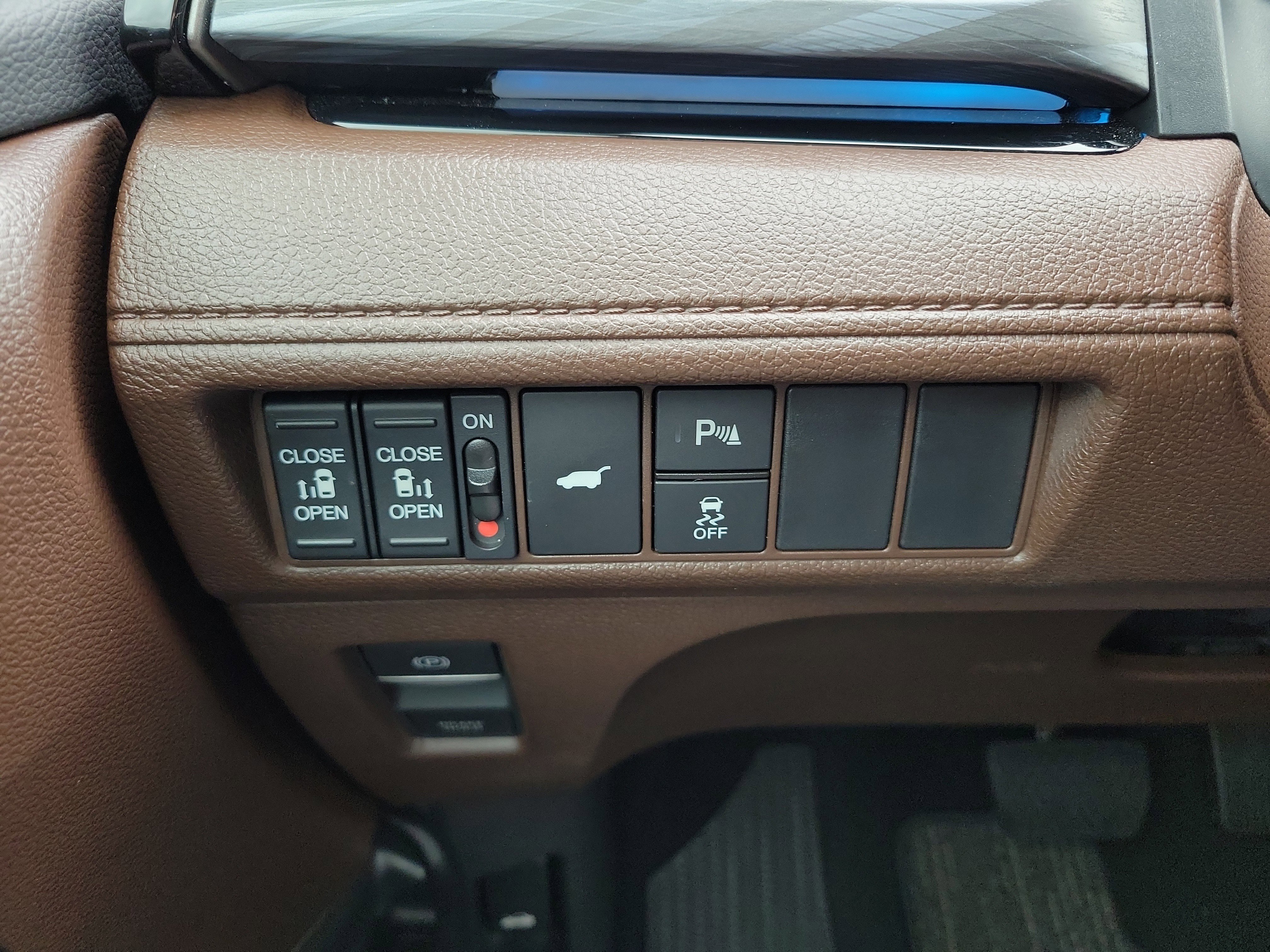 Used 2025 Honda Odyssey Elite image 28