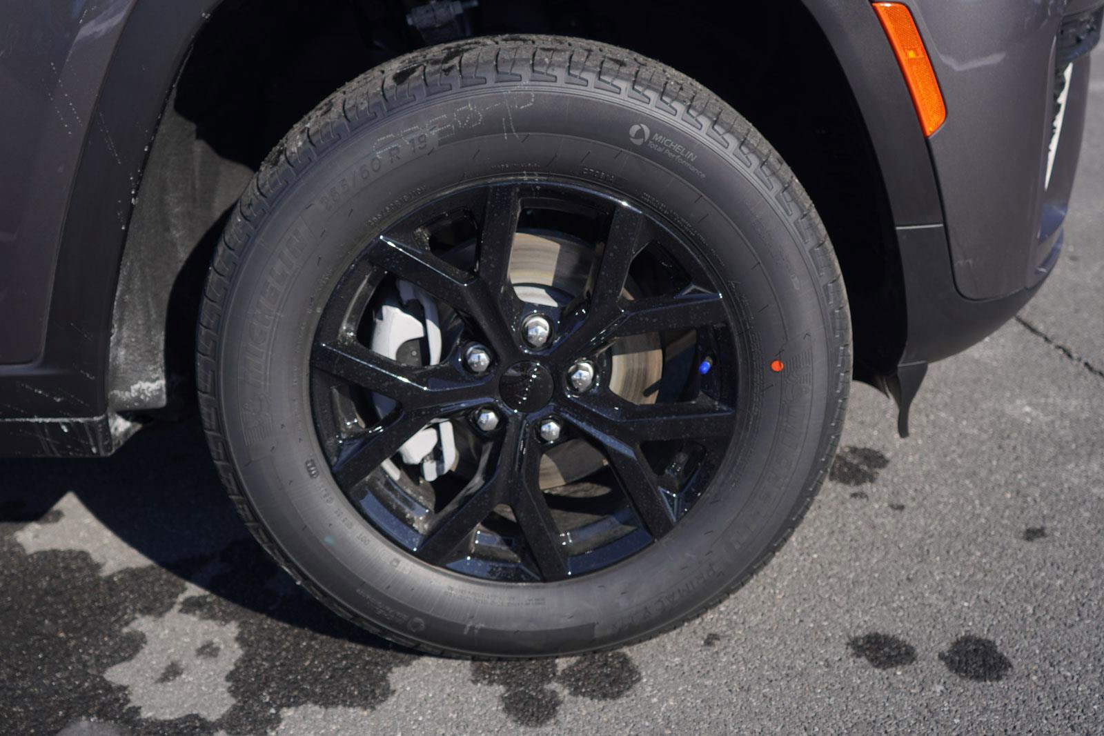 New 2026 Jeep Grand Cherokee Altitude image 13