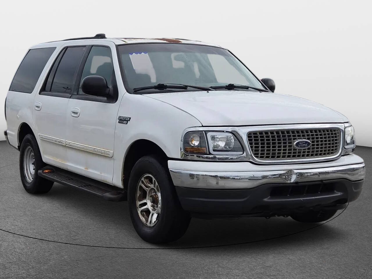 Used 2000 Ford Expedition XLT RWD image 2