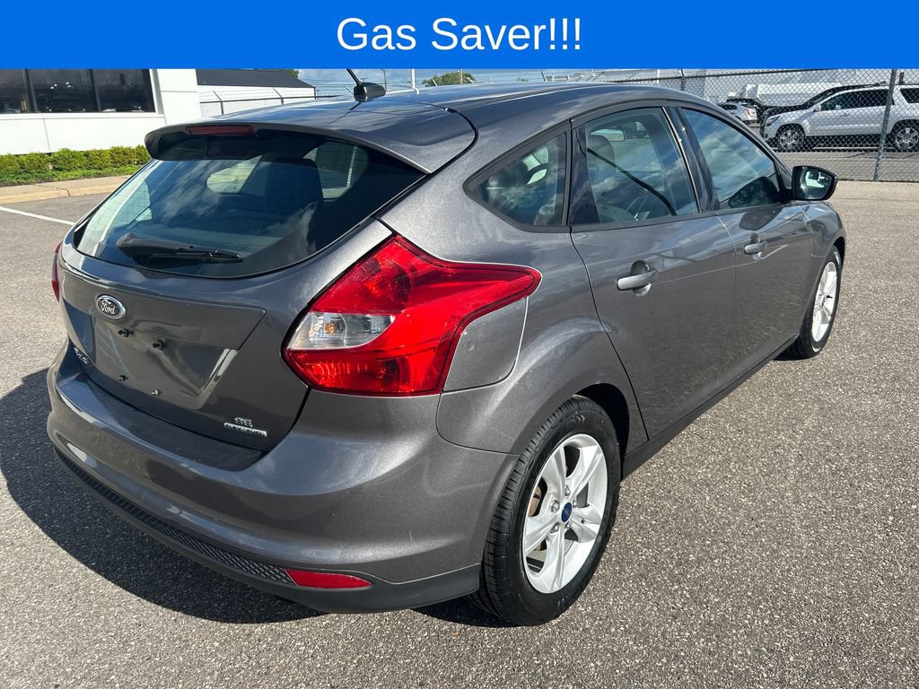 Used 2014 Ford Focus SE w/ SE Winter Package FWD image 8