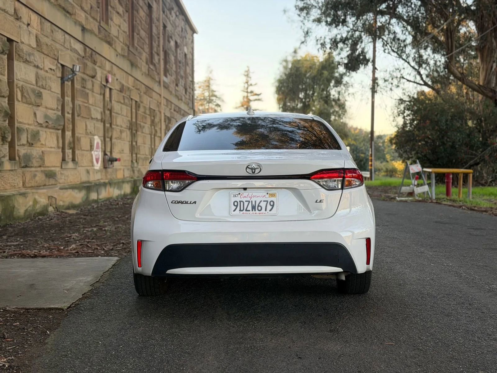 Used 2020 Toyota Corolla LE image 5