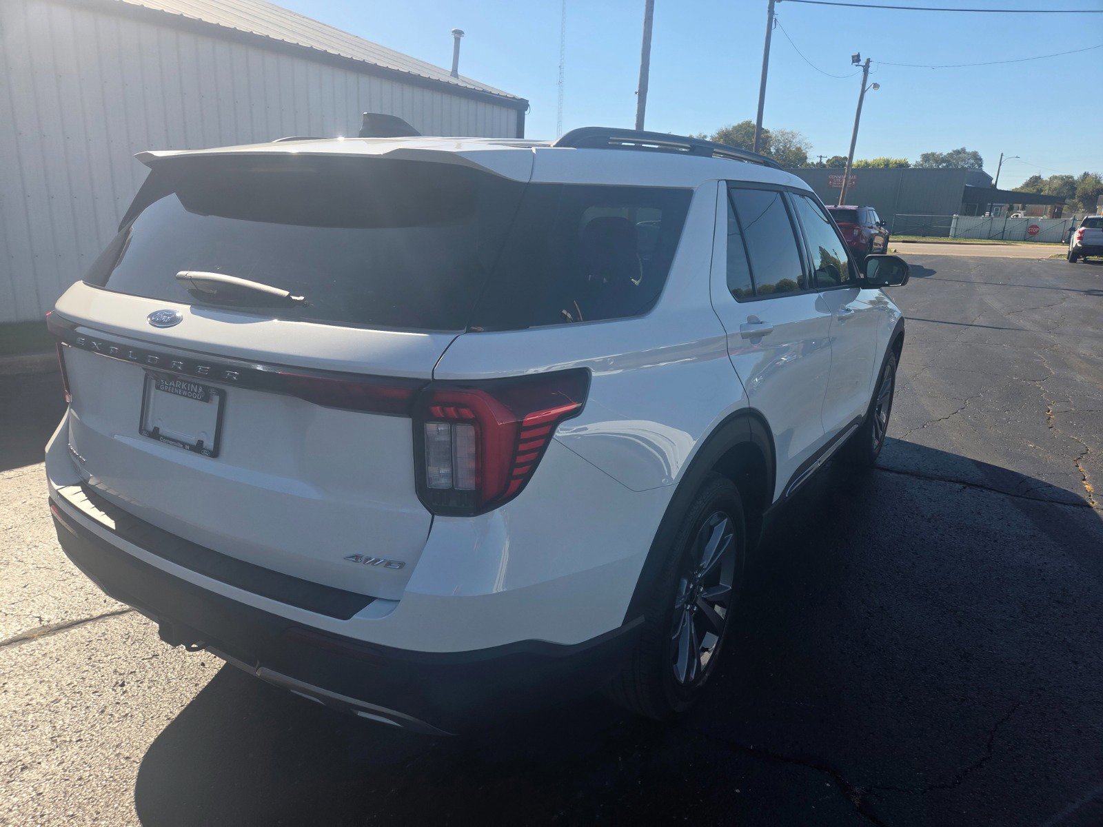 New 2025 Ford Explorer Active w/ Active Comfort Package image 3