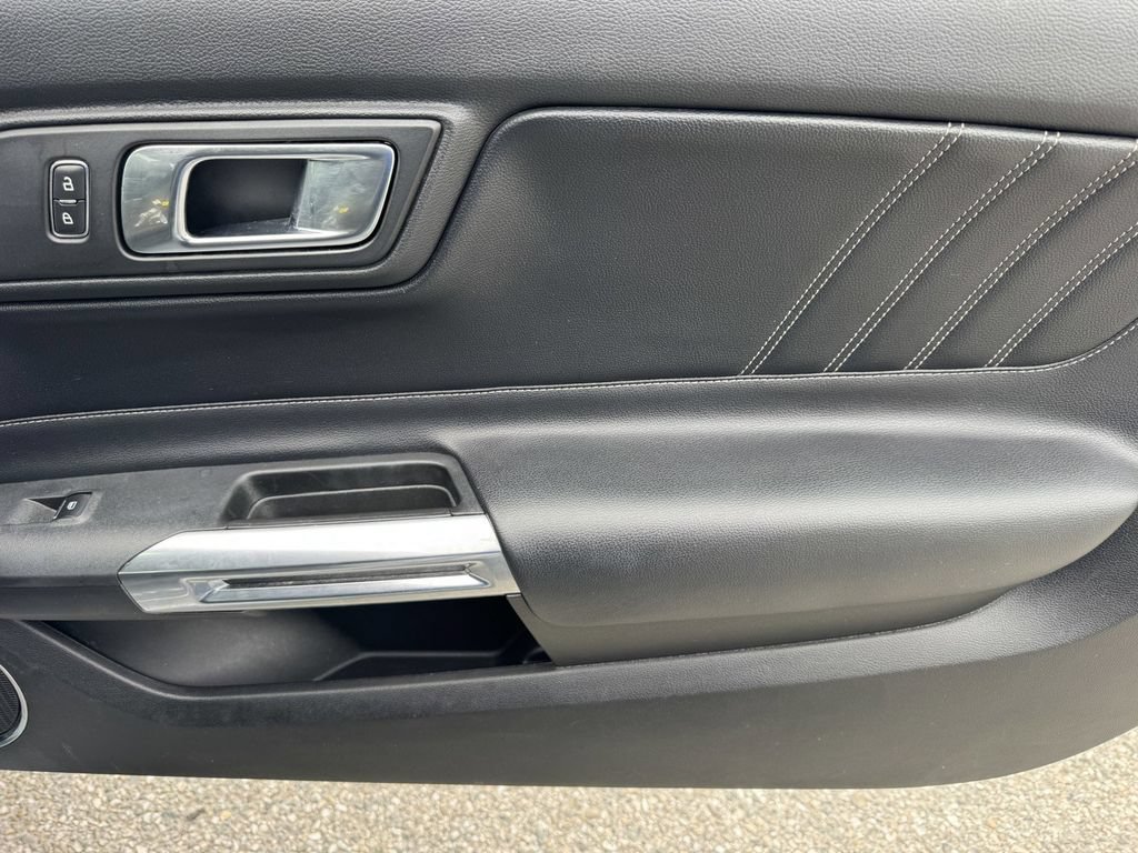 Certified 2021 Ford Mustang Premium RWD image 9