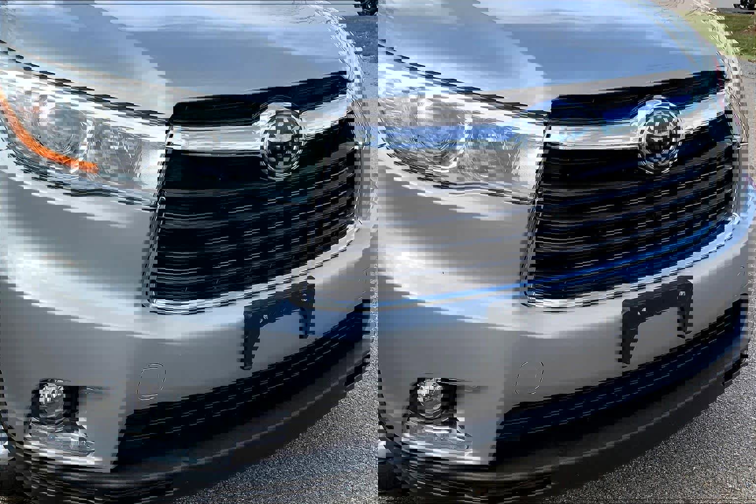 Used 2015 Toyota Highlander Limited Platinum image 25