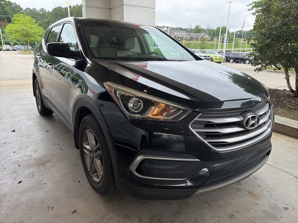 Used 2018 Hyundai Santa Fe Sport w/ Cargo Package FWD image 4