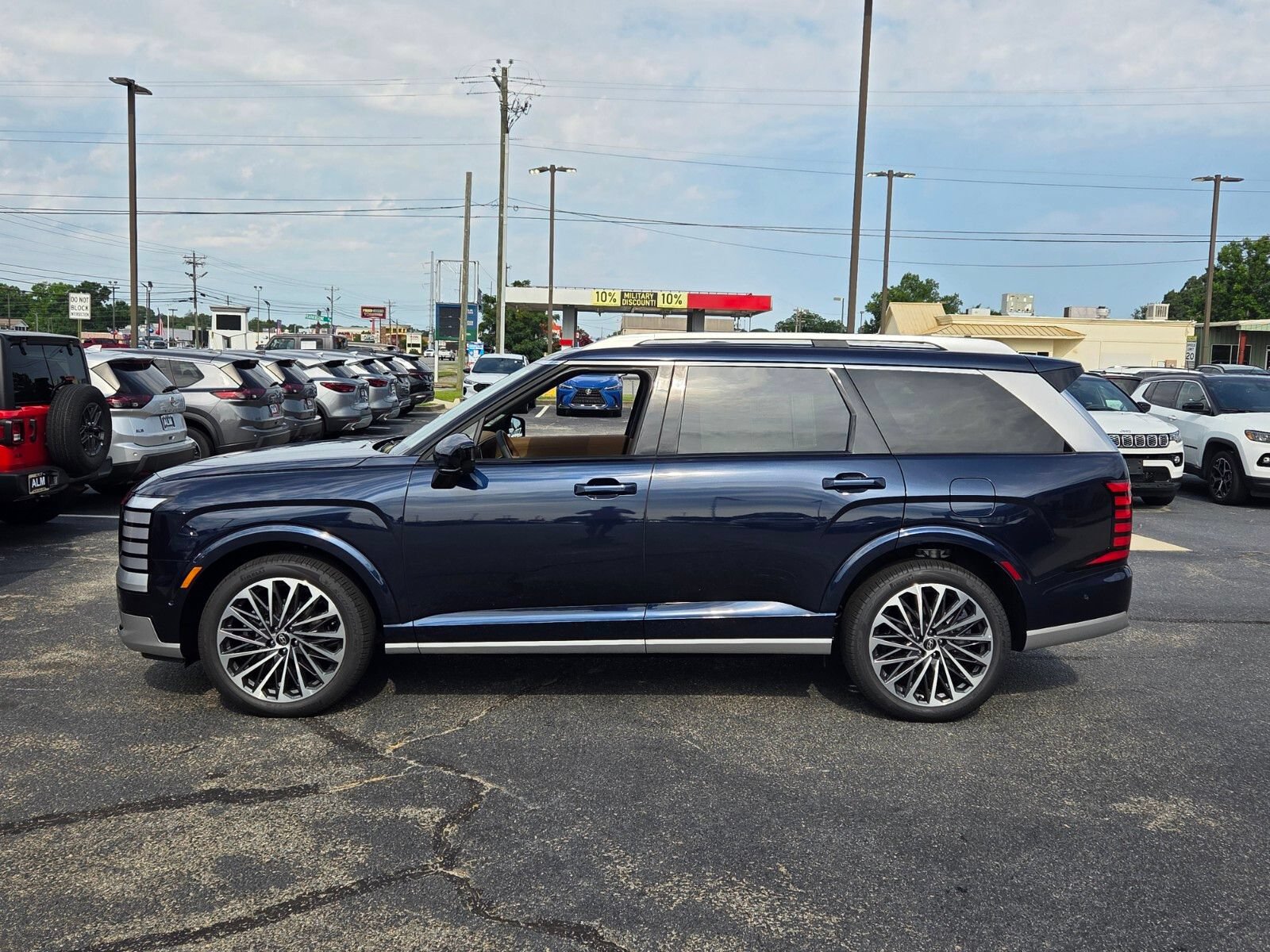 New 2026 Hyundai Palisade Calligraphy FWD image 4