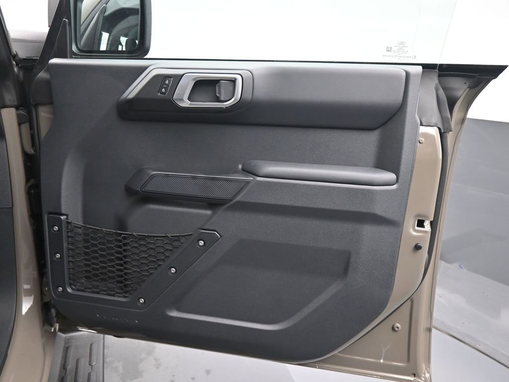 New 2026 Ford Bronco Outer Banks image 3