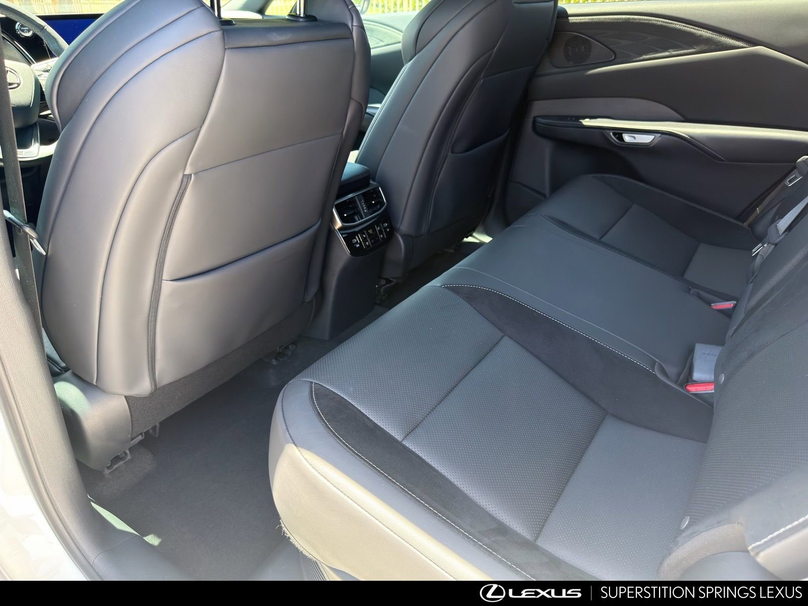 Used 2023 Lexus RX 500h F Sport w/ Accessory Package (Z1) AWD/4WD image 25