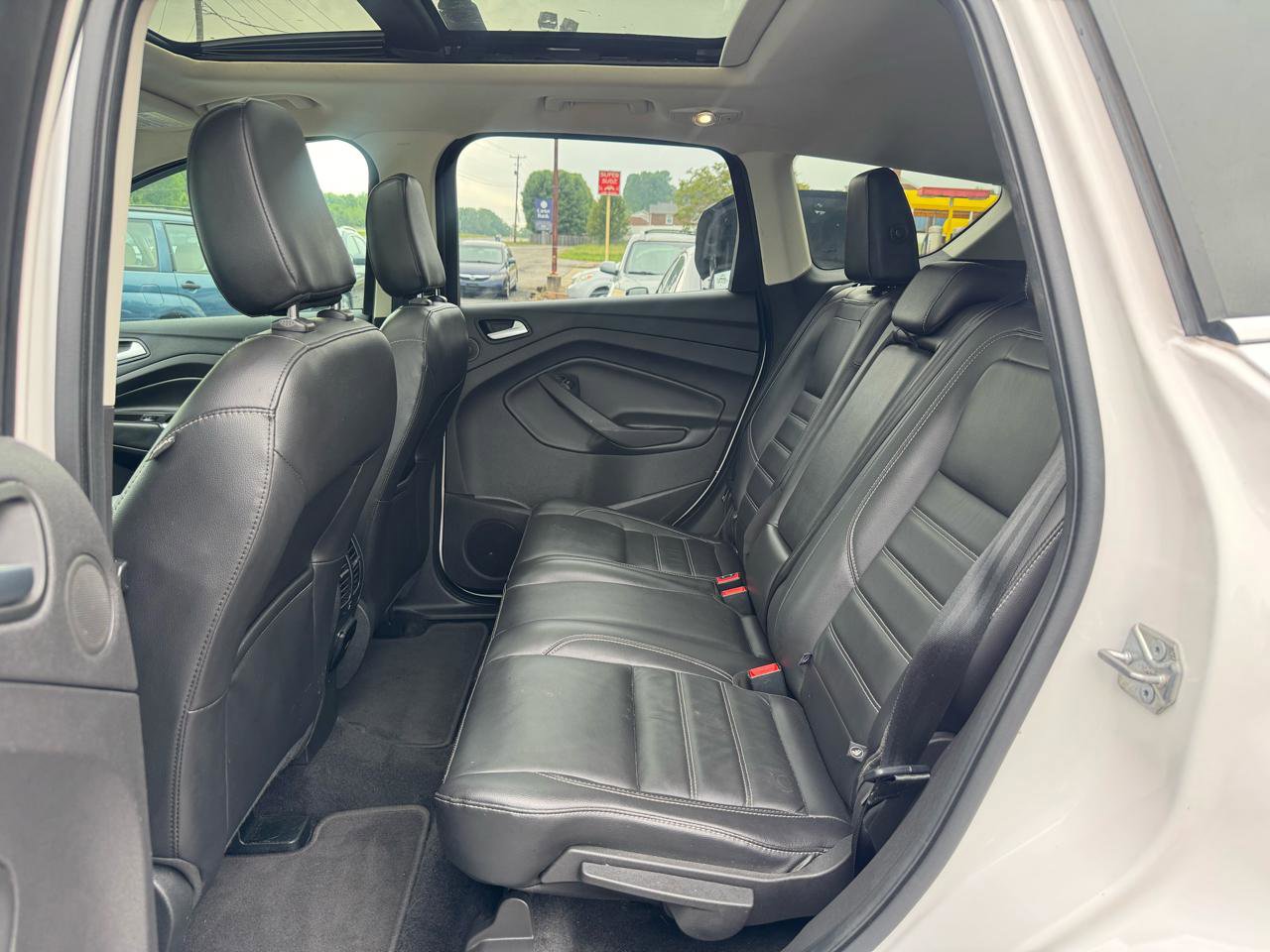 Used 2018 Ford Escape Titanium AWD/4WD image 12