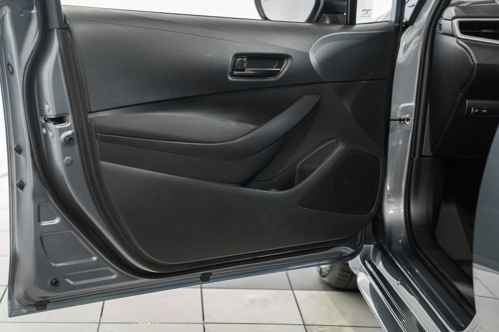 Used 2026 Toyota Corolla LE FWD image 33