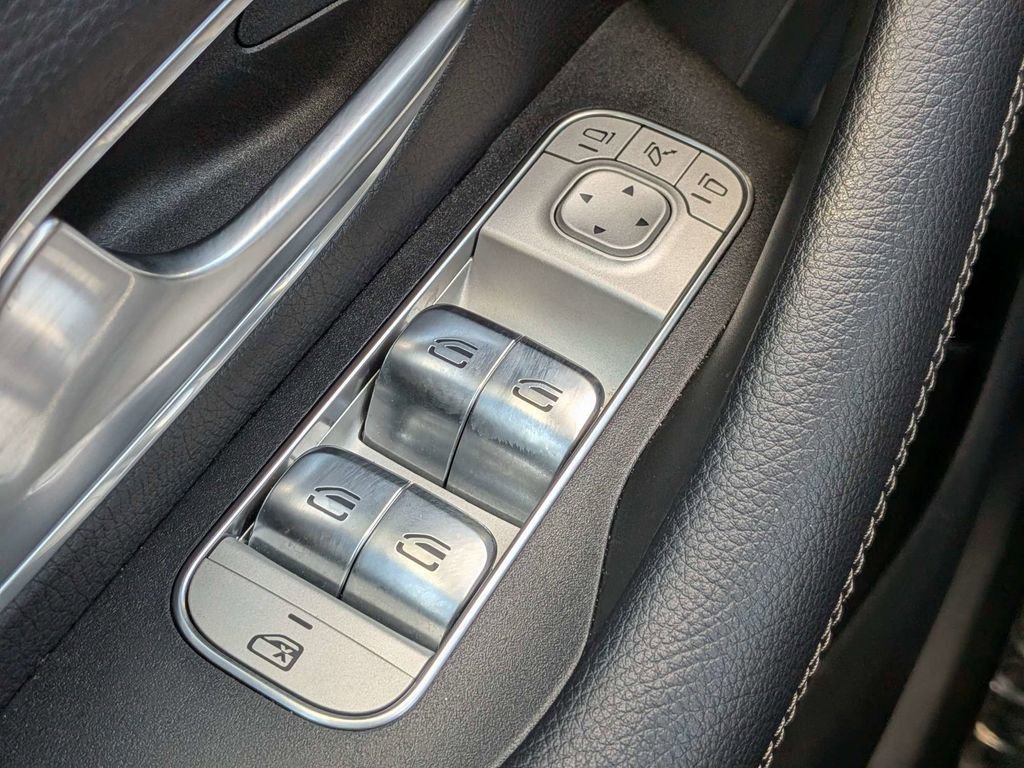 Used 2025 Mercedes-Benz GLE 350 4MATIC image 30
