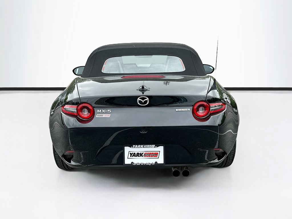 Used 2025 MAZDA MX-5 Miata Grand Touring RWD image 9