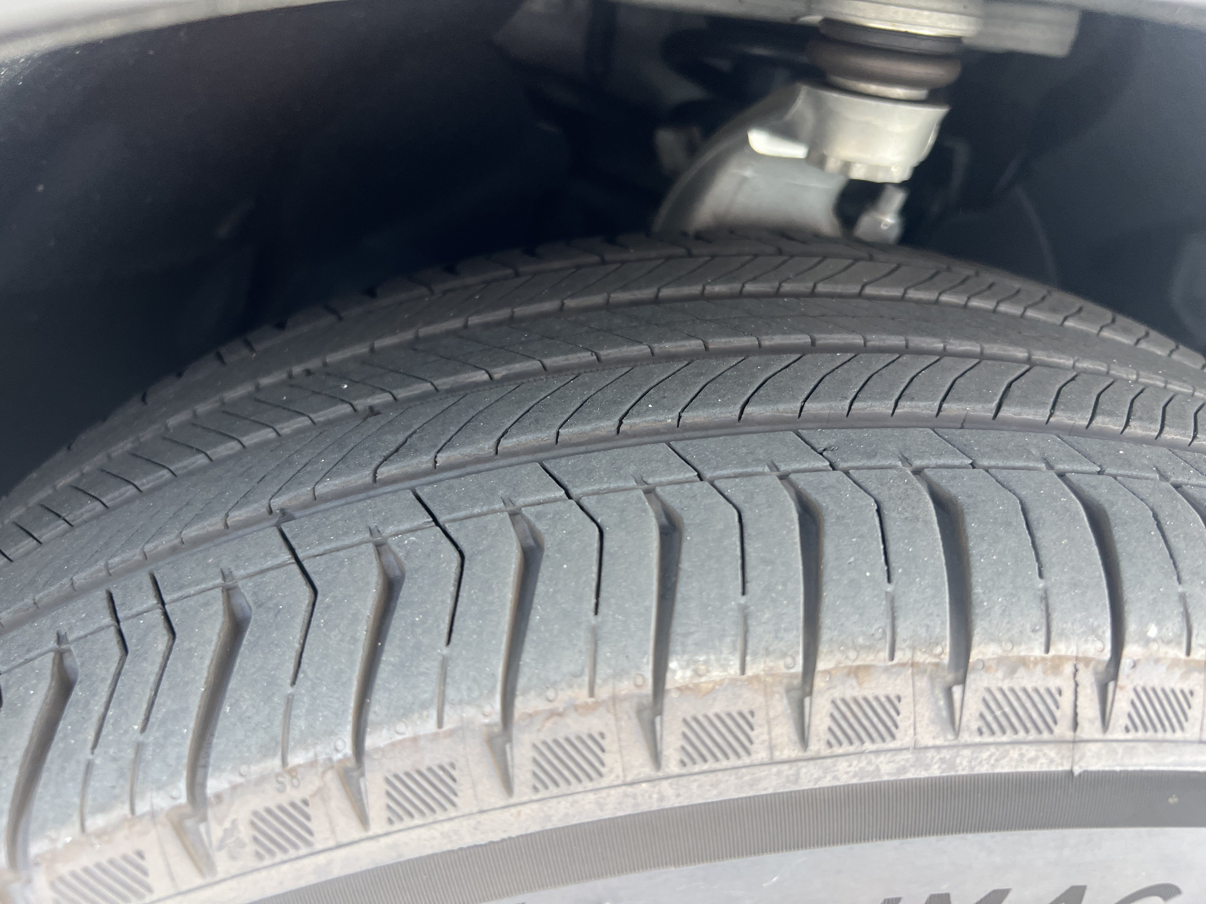 Certified 2025 Mercedes-Benz GLC 300 4MATIC image 12