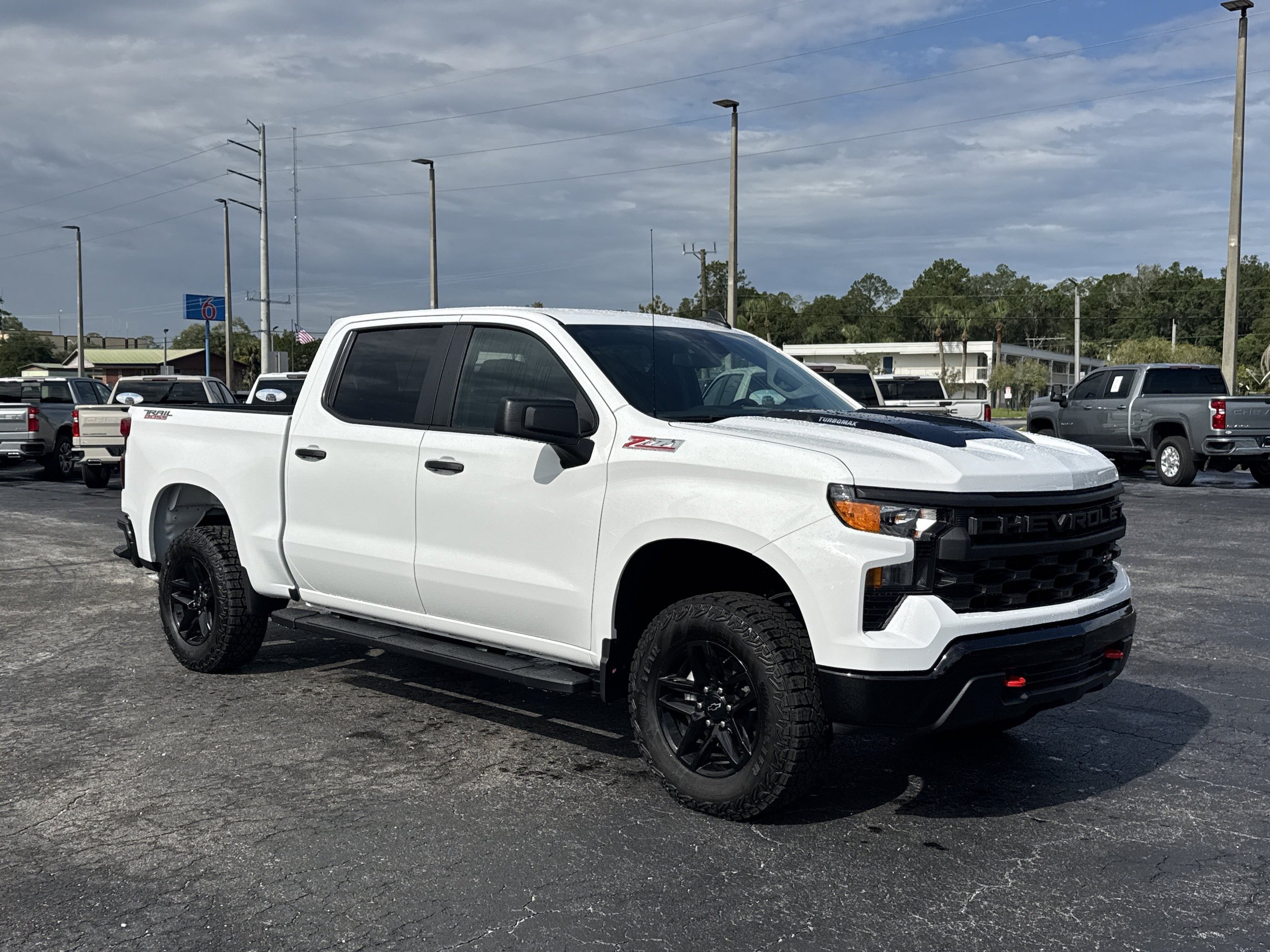 New 2026 Chevrolet Silverado 1500 Custom Trail Boss AWD/4WD image 2