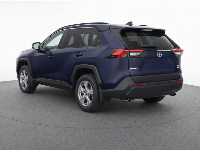 Used 2025 Toyota RAV4 XLE AWD/4WD image 3