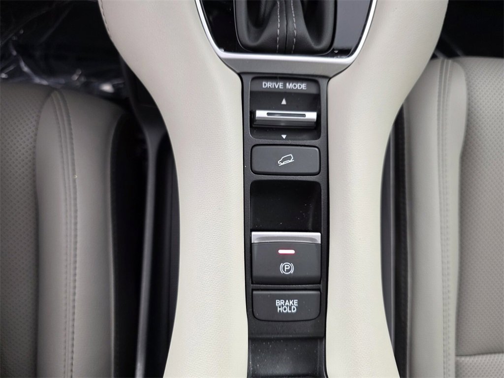 Used 2024 Honda HR-V EX-L image 25