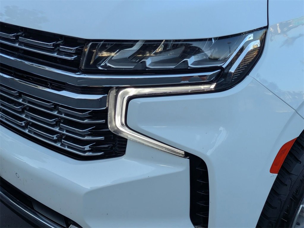 Used 2023 Chevrolet Suburban Premier image 11