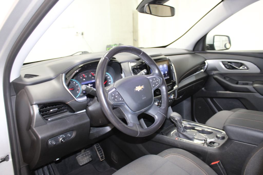 Used 2021 Chevrolet Traverse LT w/ LPO, Cargo Package image 14