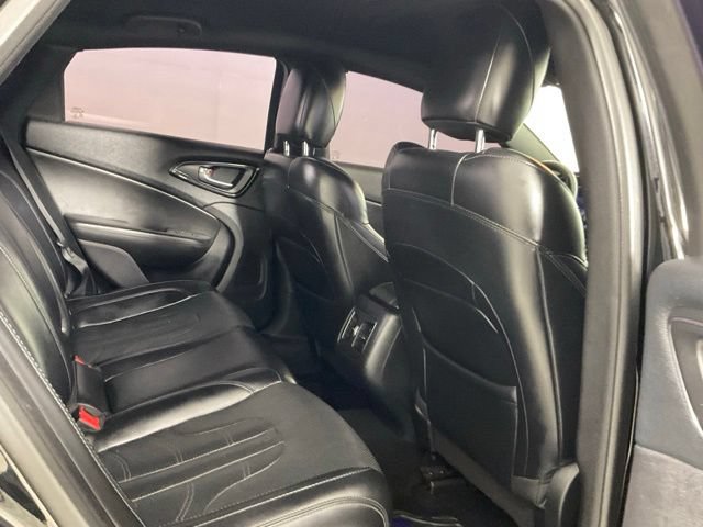 Used 2016 Chrysler 200 S w/ Navigation & Sound Group I FWD image 17