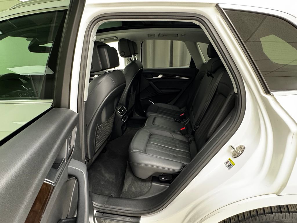 Used 2018 Audi Q5 2.0T Premium Plus w/ Premium Plus Package image 12