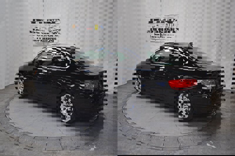 Used 2009 BMW 335i xDrive Coupe image 3