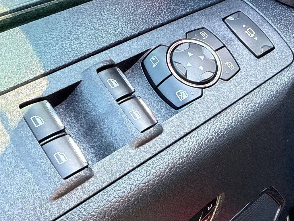 Used 2022 Ford F450 Lariat w/ Lariat Ultimate Package AWD/4WD image 18