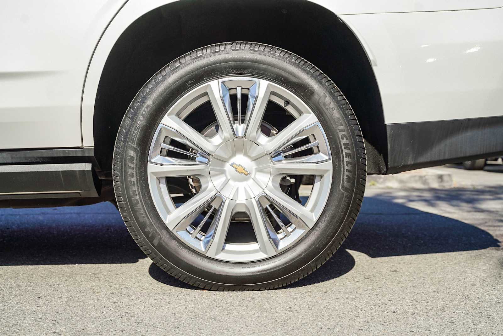 Used 2021 Chevrolet Tahoe High Country w/ Premium Package image 8