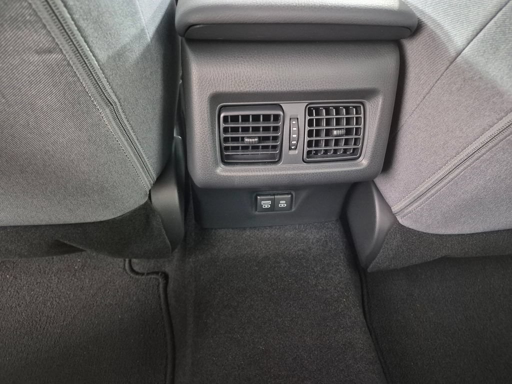 Used 2025 Toyota Camry LE FWD image 23