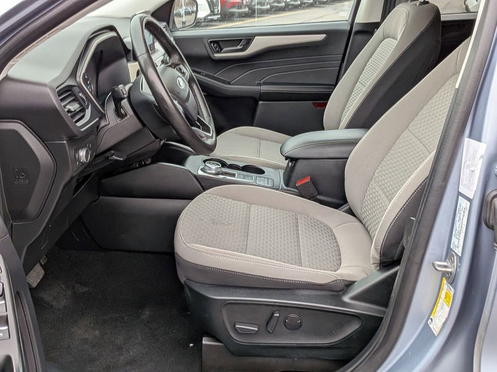 Used 2022 Ford Escape SE w/ Convenience Package image 11