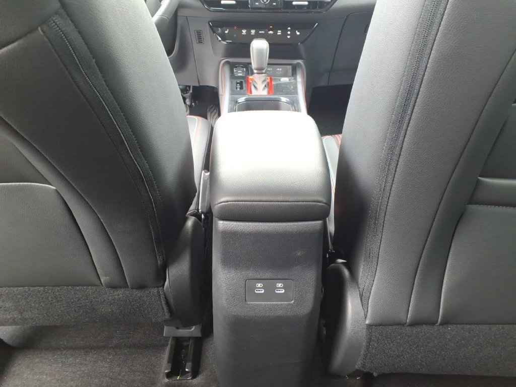 New 2027 Nissan Kicks SR AWD/4WD image 39