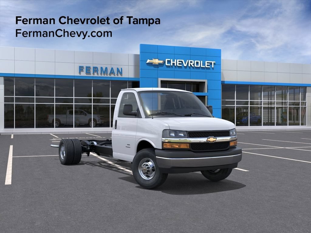 New 2026 Chevrolet Express 4500 w/ Power Convenience Package