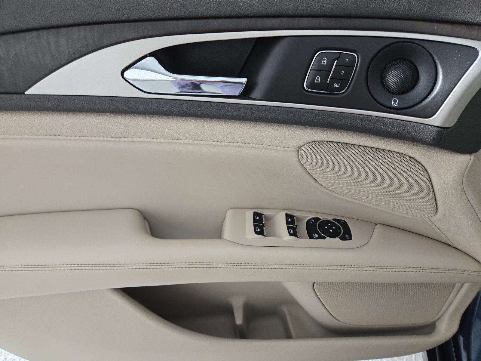 Certified 2019 Lincoln MKZ Reserve w/ Reserve Plus Package FWD image 19