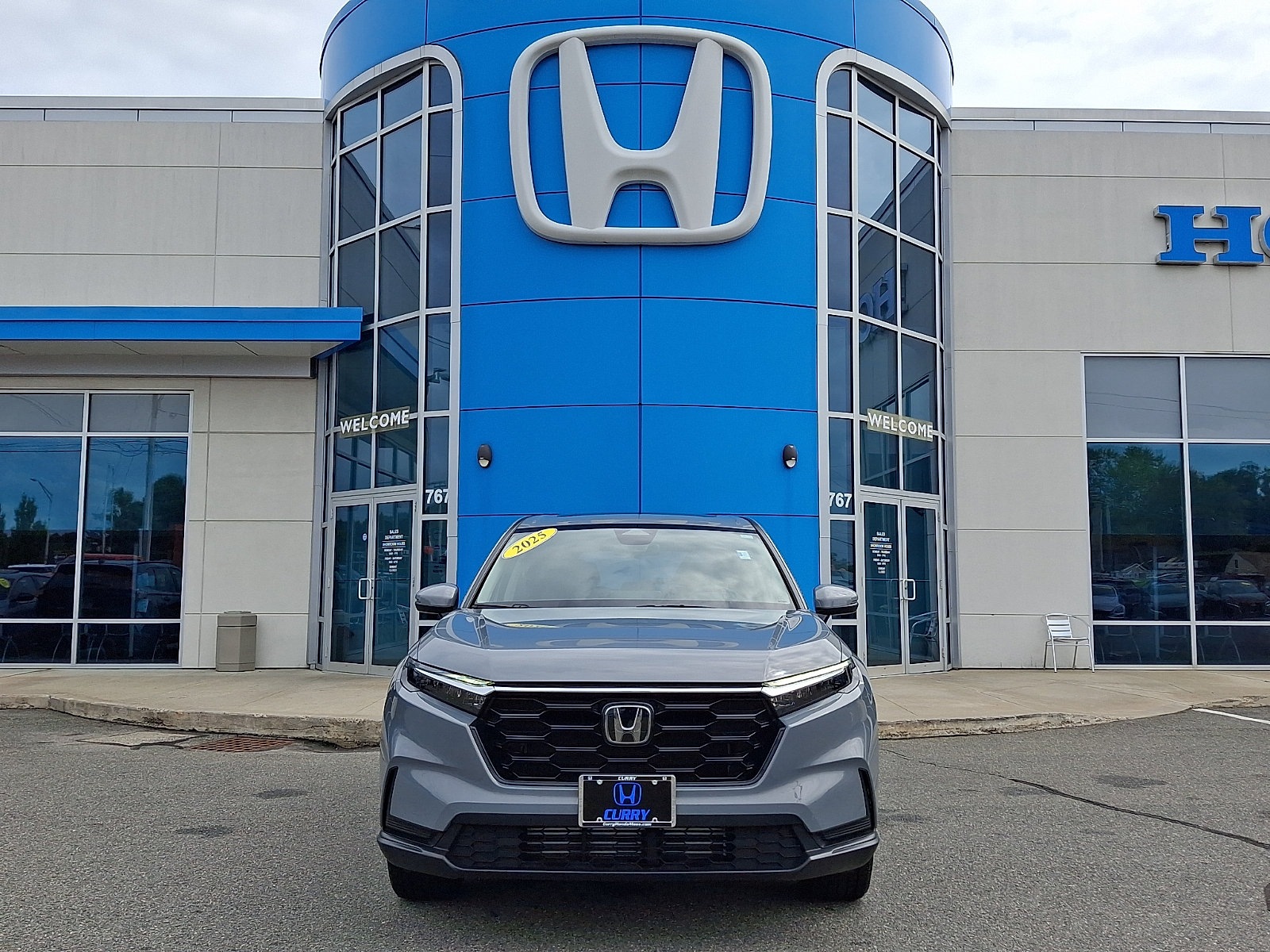 Used 2025 Honda CR-V EX image 2