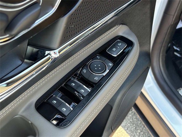 New 2025 Lincoln Corsair Reserve w/ Jet Appearance Package image 22