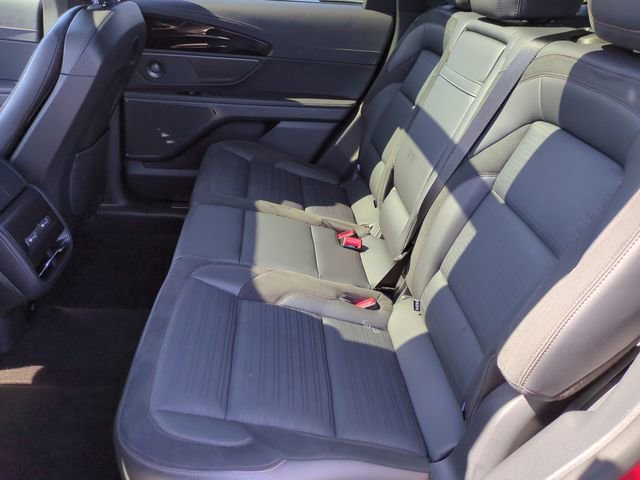 Used 2024 Lincoln Nautilus Reserve w/ Equipment Group 202A image 23