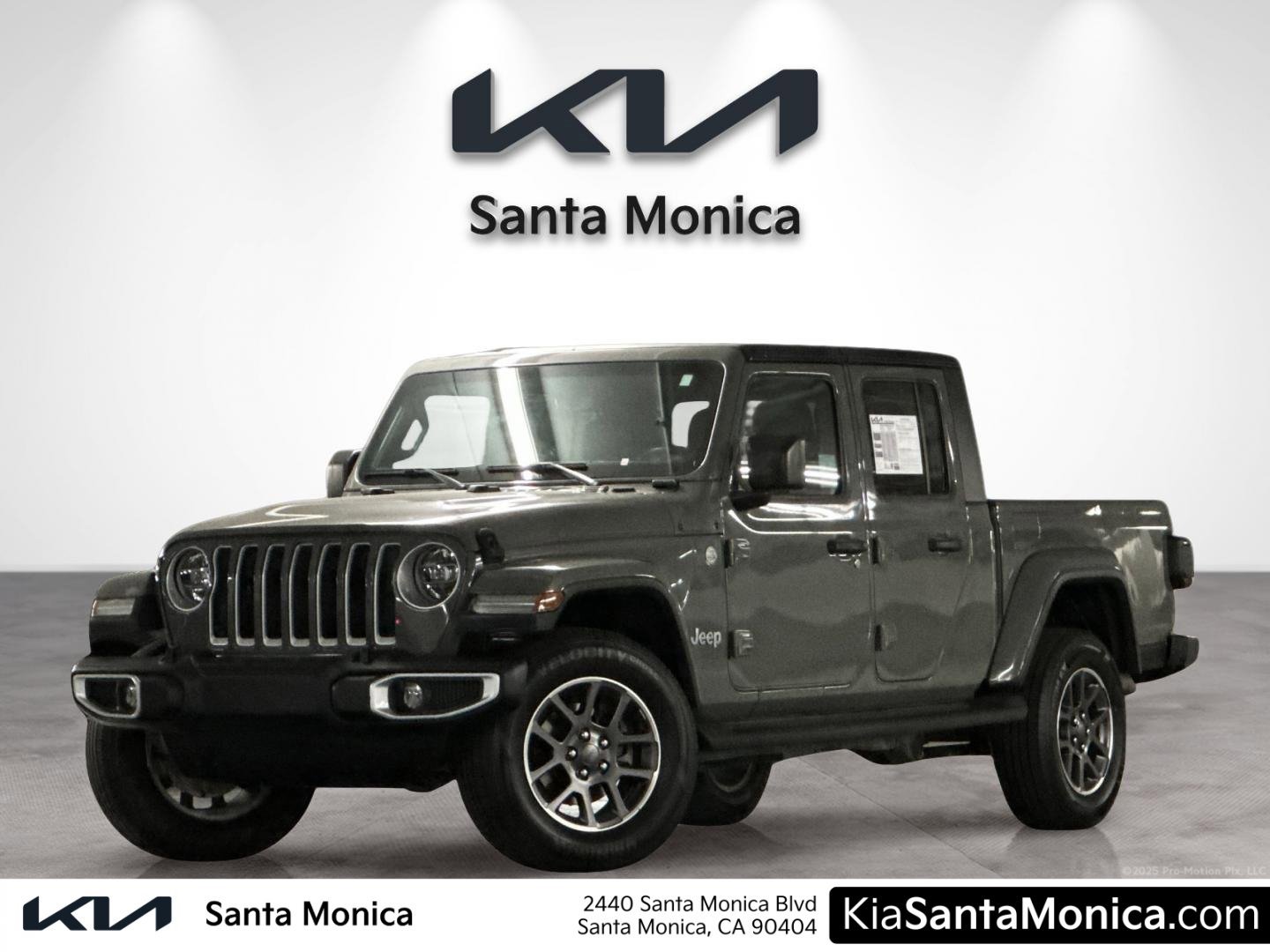 Used 2020 Jeep Gladiator Overland image 1